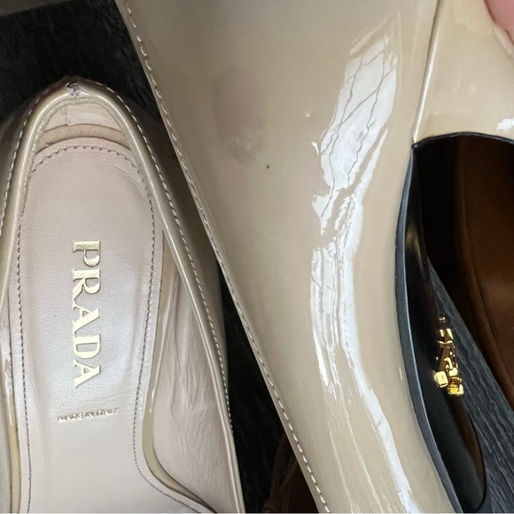 Prada Beige Patent Leather Pointed Toe Bow Pump Heels EU38.5 US8.5 UK5.5 $950 - Picture 14 of 17